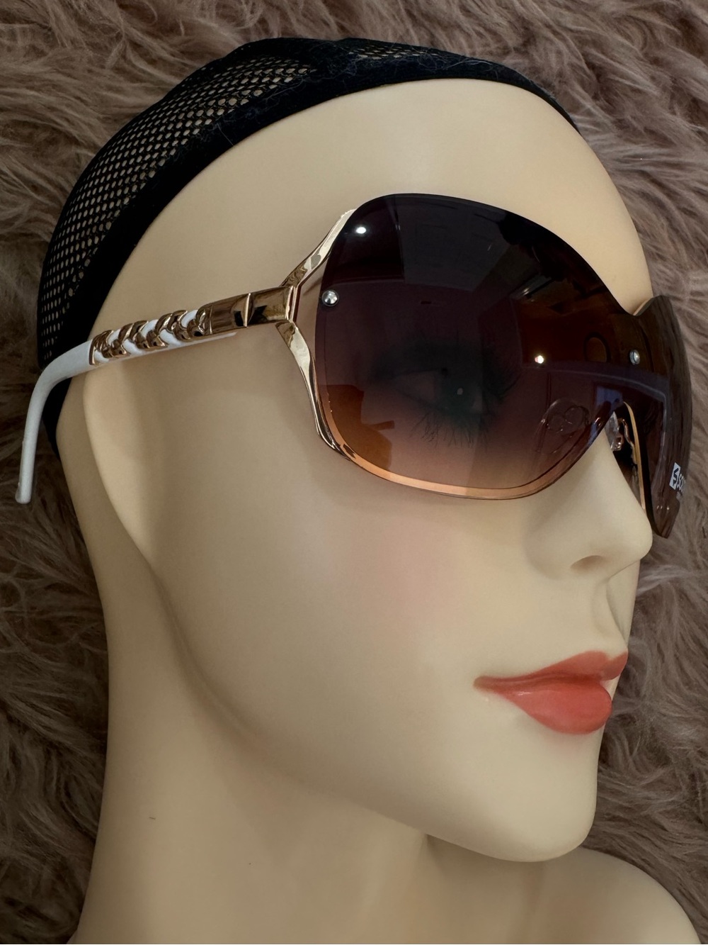 Southpole futuristic sunglasses brown gold white